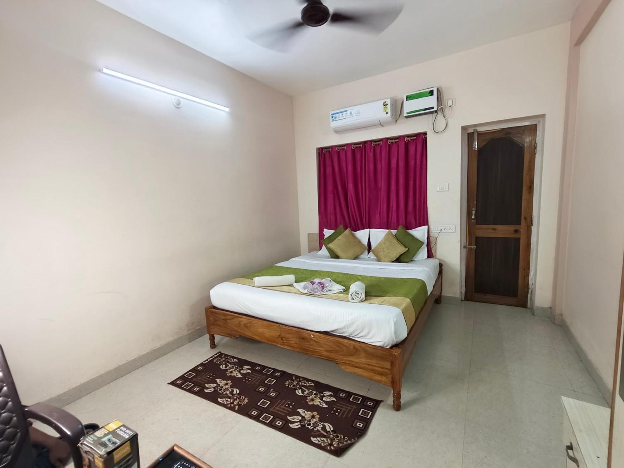 Hotel Bay Beach Inn Puri Bagian luar foto