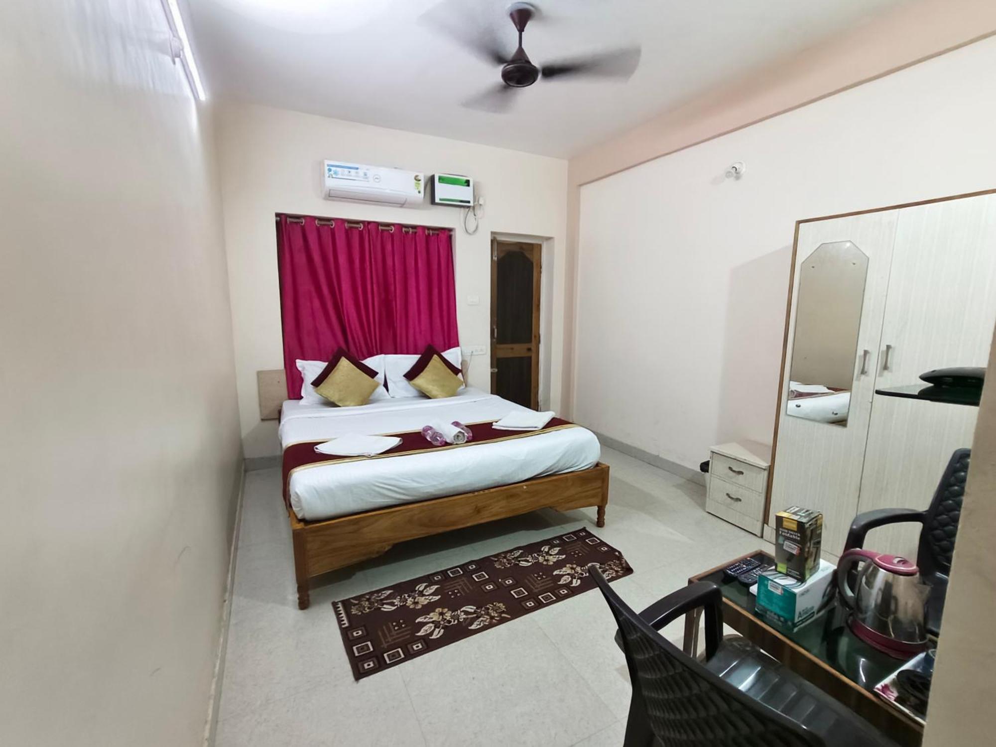Hotel Bay Beach Inn Puri Bagian luar foto