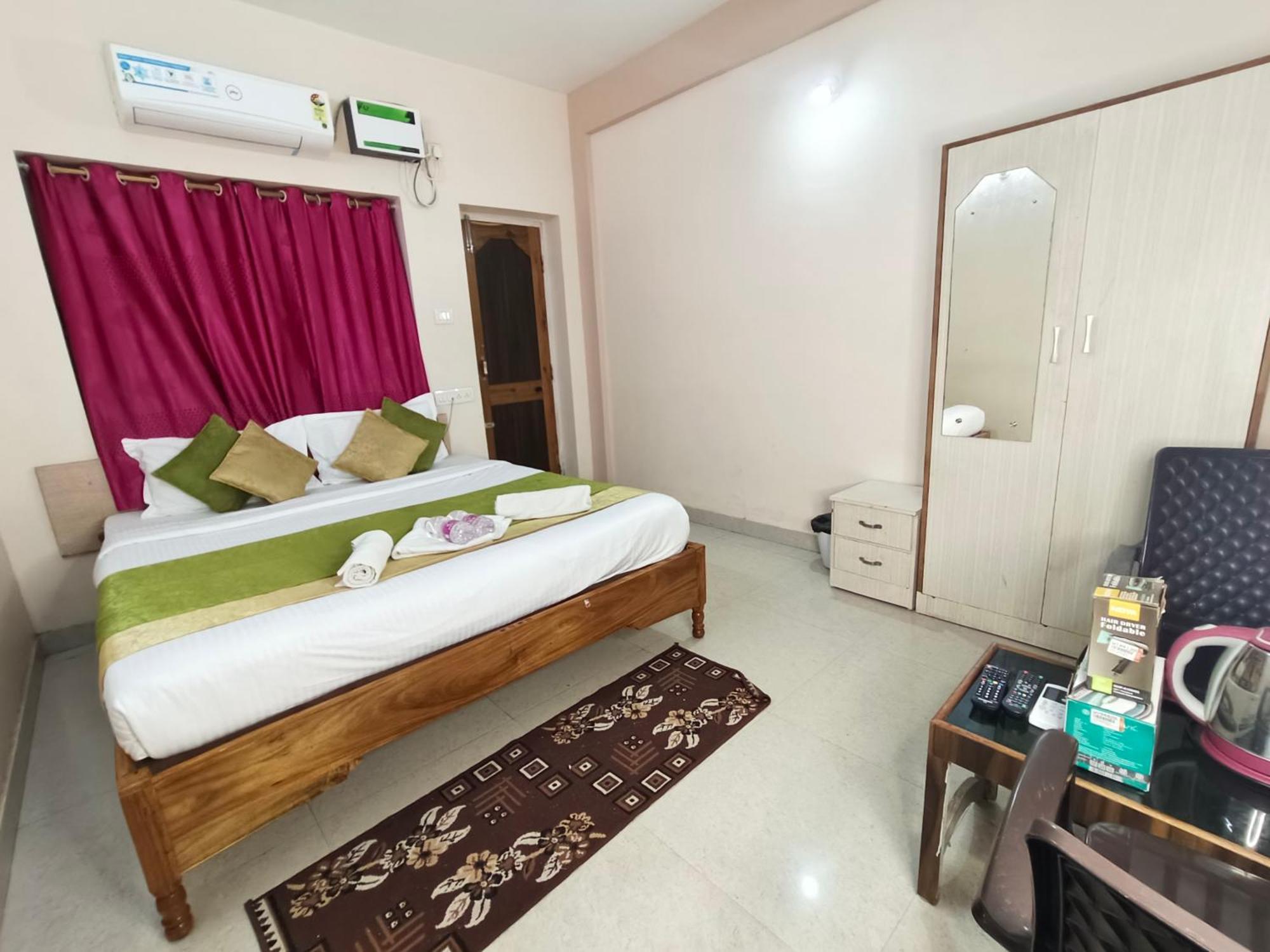 Hotel Bay Beach Inn Puri Bagian luar foto
