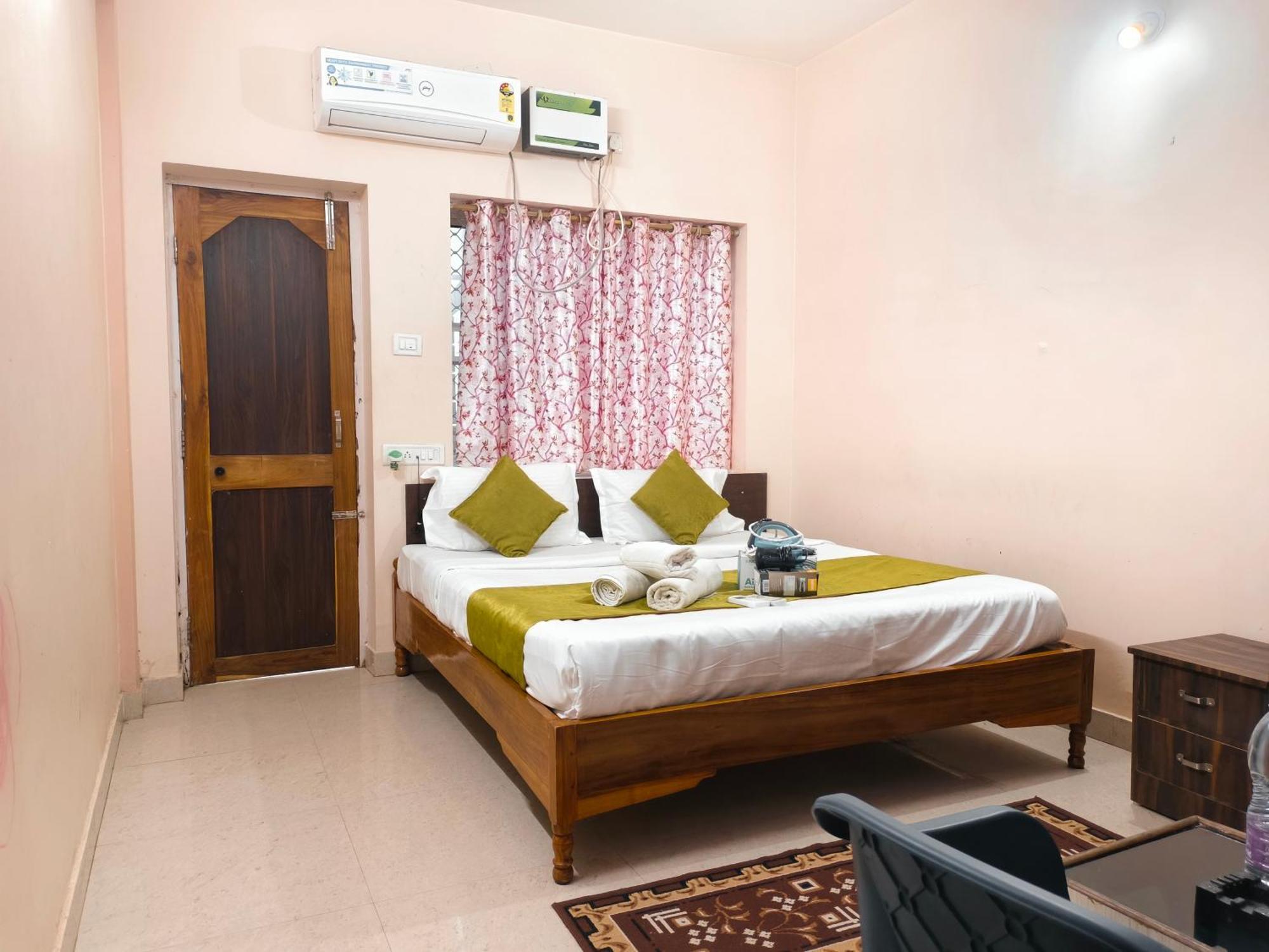 Hotel Bay Beach Inn Puri Bagian luar foto