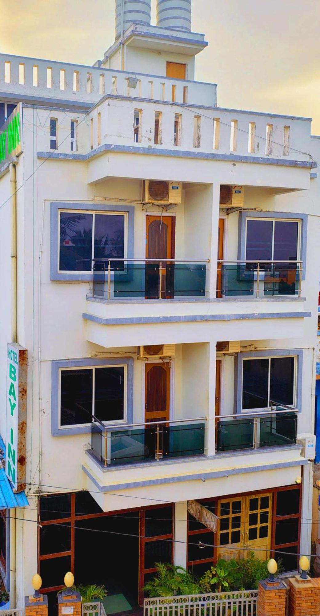 Hotel Bay Beach Inn Puri Bagian luar foto