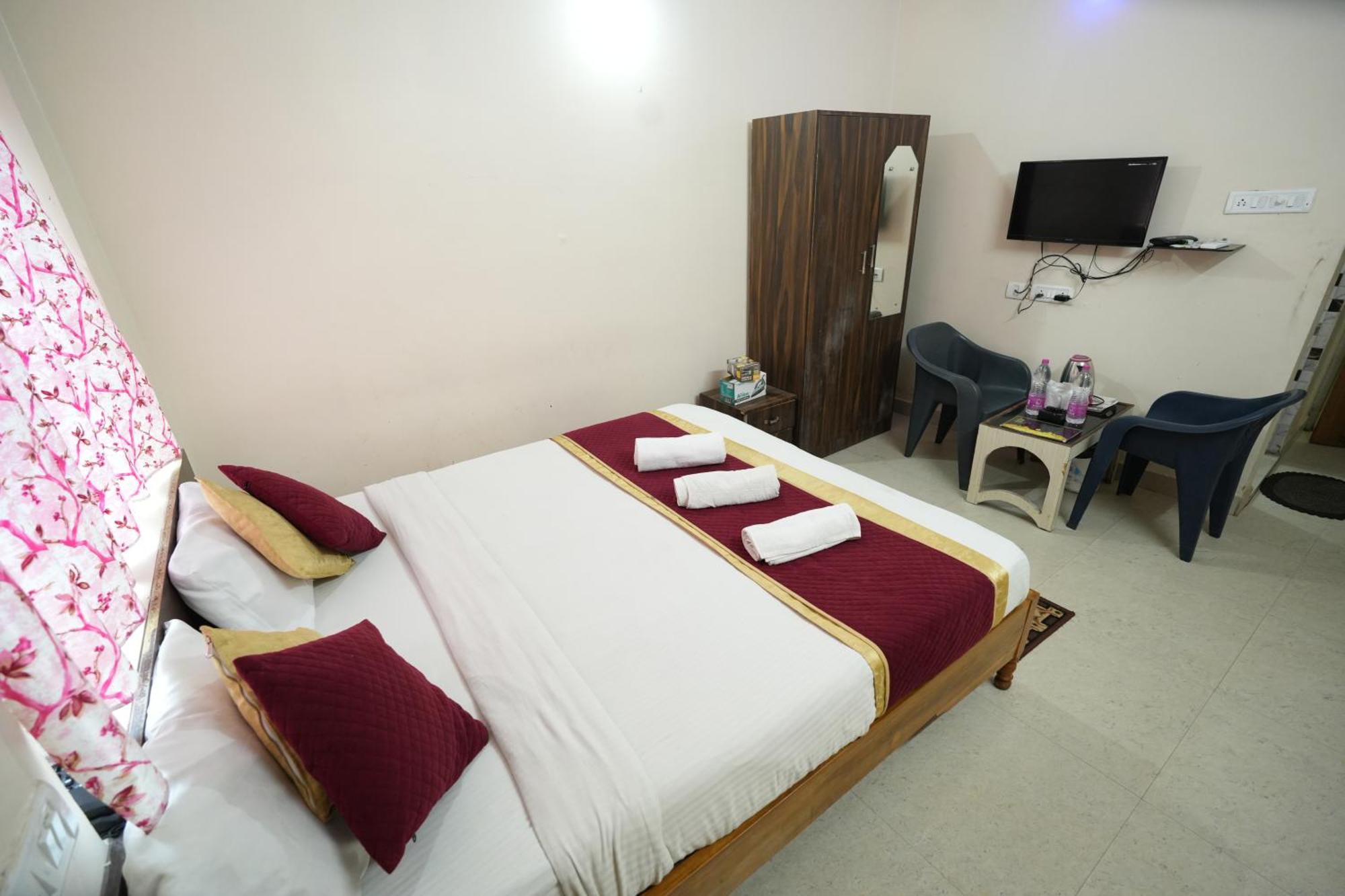 Hotel Bay Beach Inn Puri Bagian luar foto